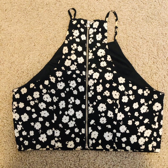 XXI Floral Halter Crop - Picture 2 of 3